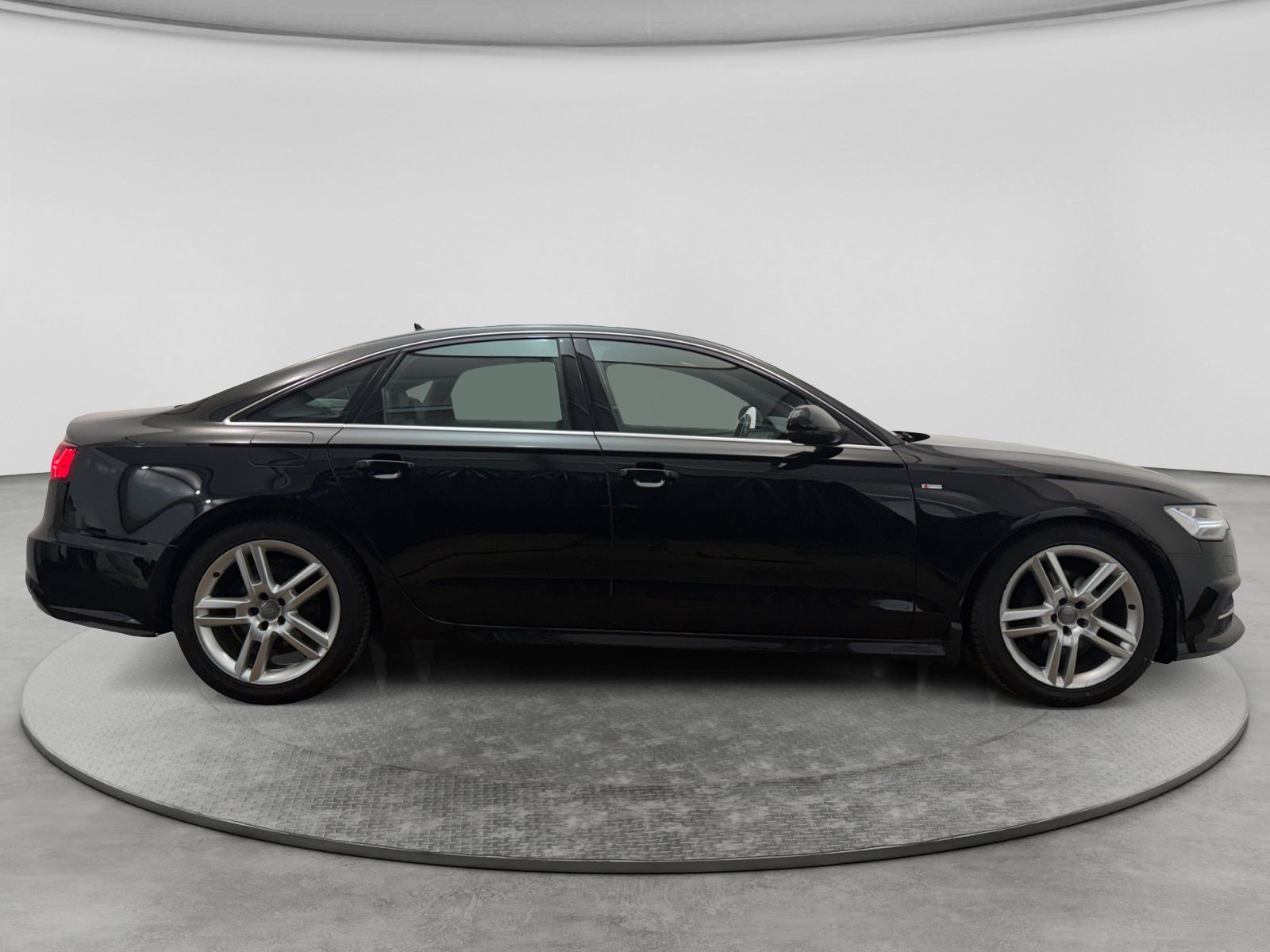 Audi A6 Sedan 2.0 TDI Quattro Ambition S Line Sport Delläder P-Sensorer ADS Värmare 190hk – bild 4 av 29