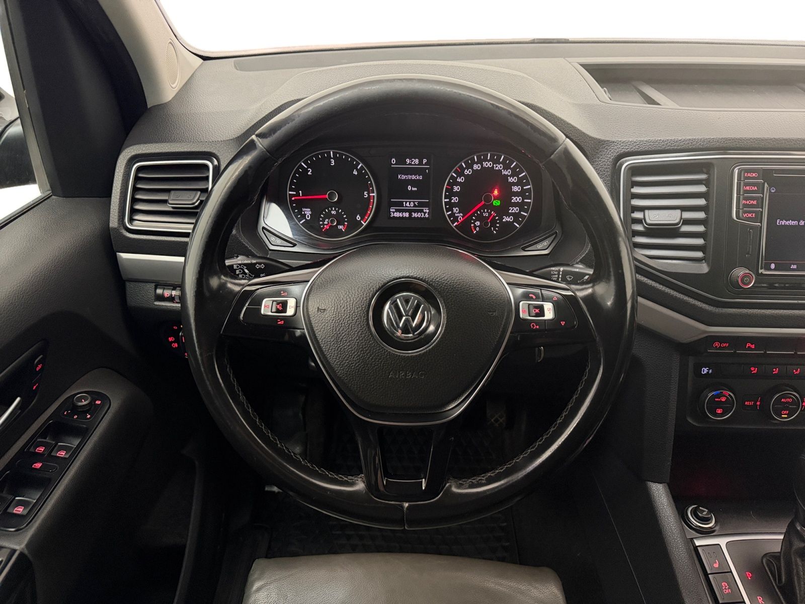 Volkswagen Amarok DoubleCab 2.9t 3.0 V6 TDI 4MOTION Highline Dragkrok Läder Navigation Backkamera Värmare Moms/Leasing 258hk – bild 18 av 29