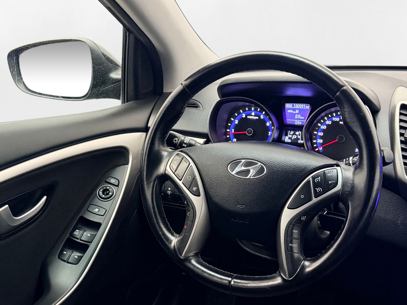 Hyundai i30 Kombi 1.6 GDI Business Automat P-Sensorer Blåtand Kamkedja 135hk – bild 14 av 24