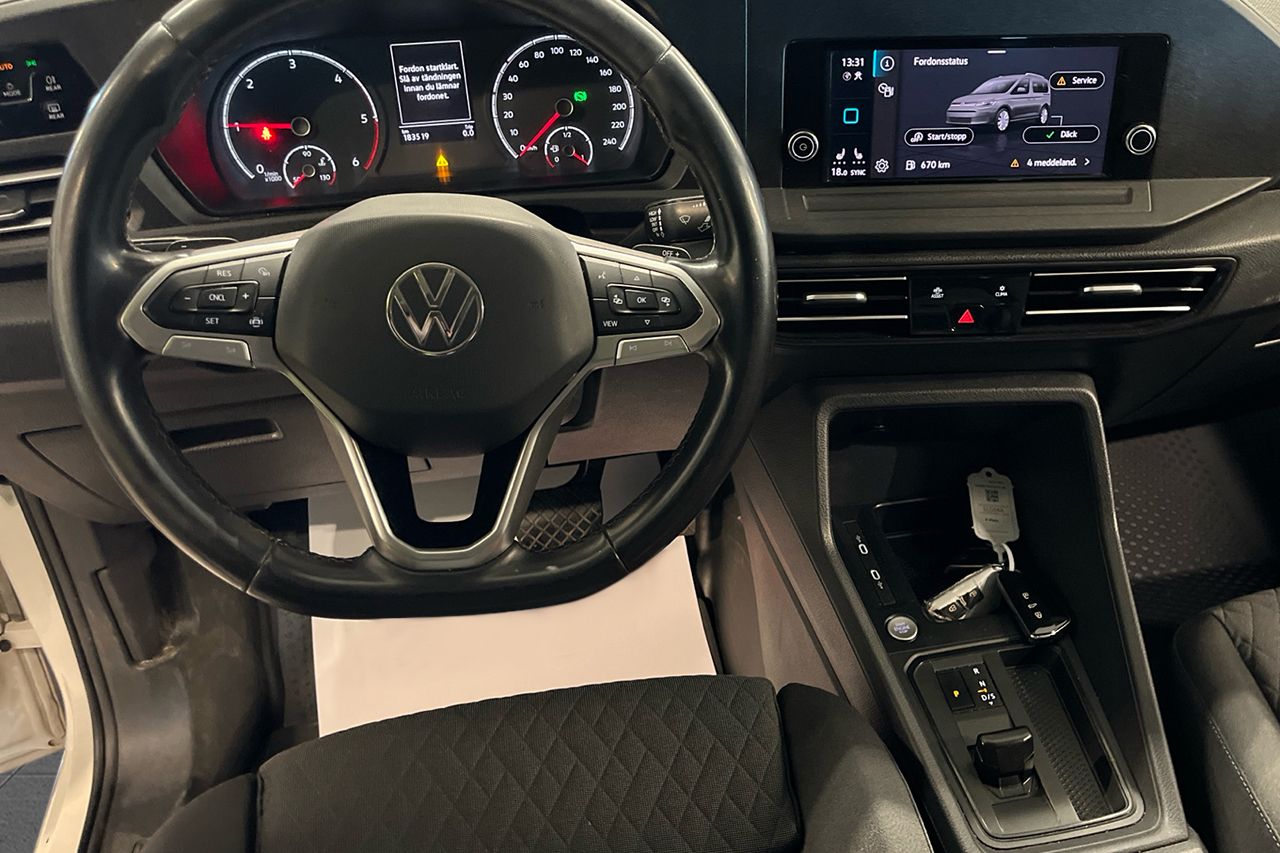 Volkswagen Caddy 2.0 TDI Automat 5-sits Värmare P-Sensorer Moms/Leasing 122hk – bild 9 av 9