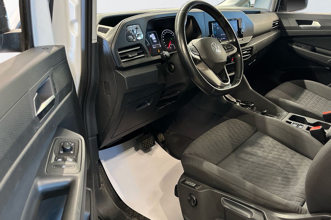Volkswagen Caddy 2.0 TDI Automat 5-sits Värmare P-Sensorer Moms/Leasing 122hk – bild 7 av 9