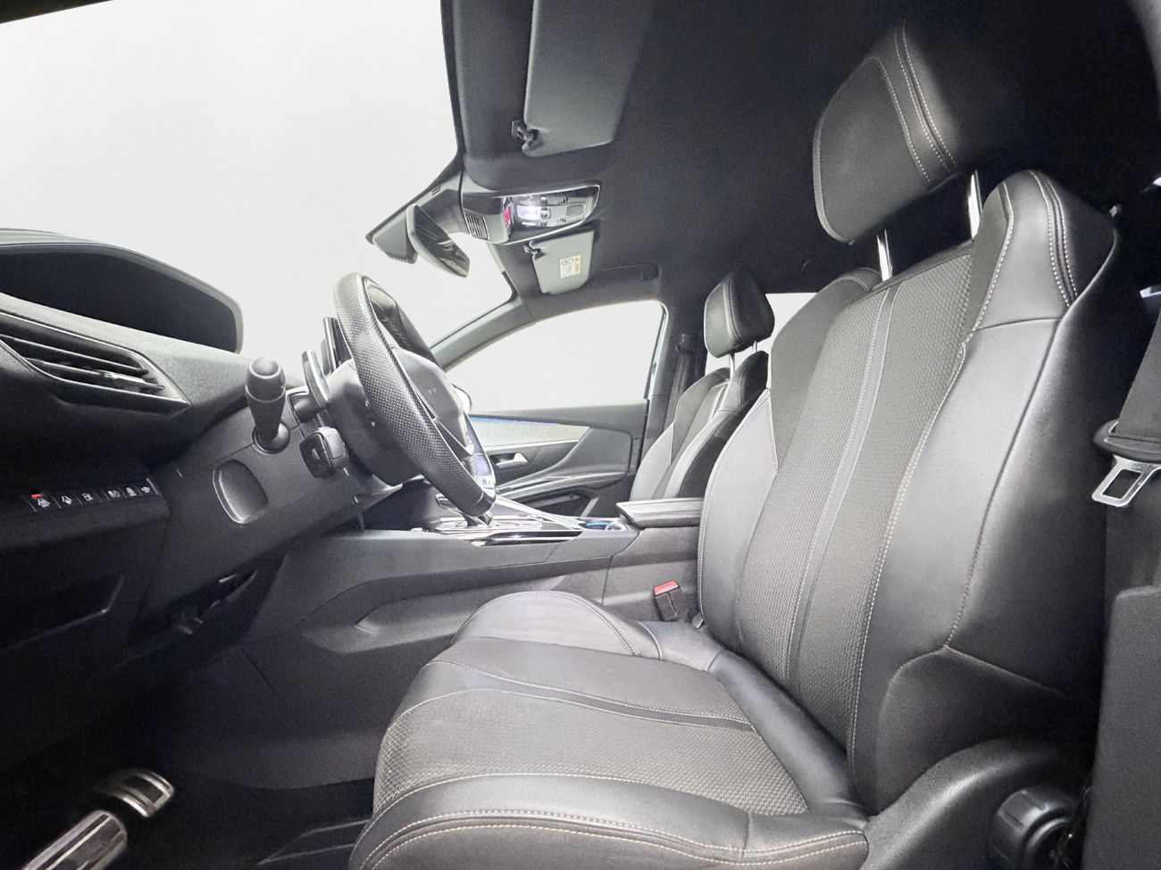 Peugeot 3008 HYBRID GT Dragkrok Delläder Navigation Backkamera Cockpit Värmare Moms/Leasing 224hk – bild 11 av 31