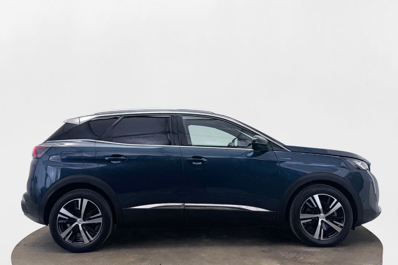 Peugeot 3008 HYBRID GT Dragkrok Delläder Navigation Backkamera Cockpit Värmare Moms/Leasing 224hk – bild 4 av 31