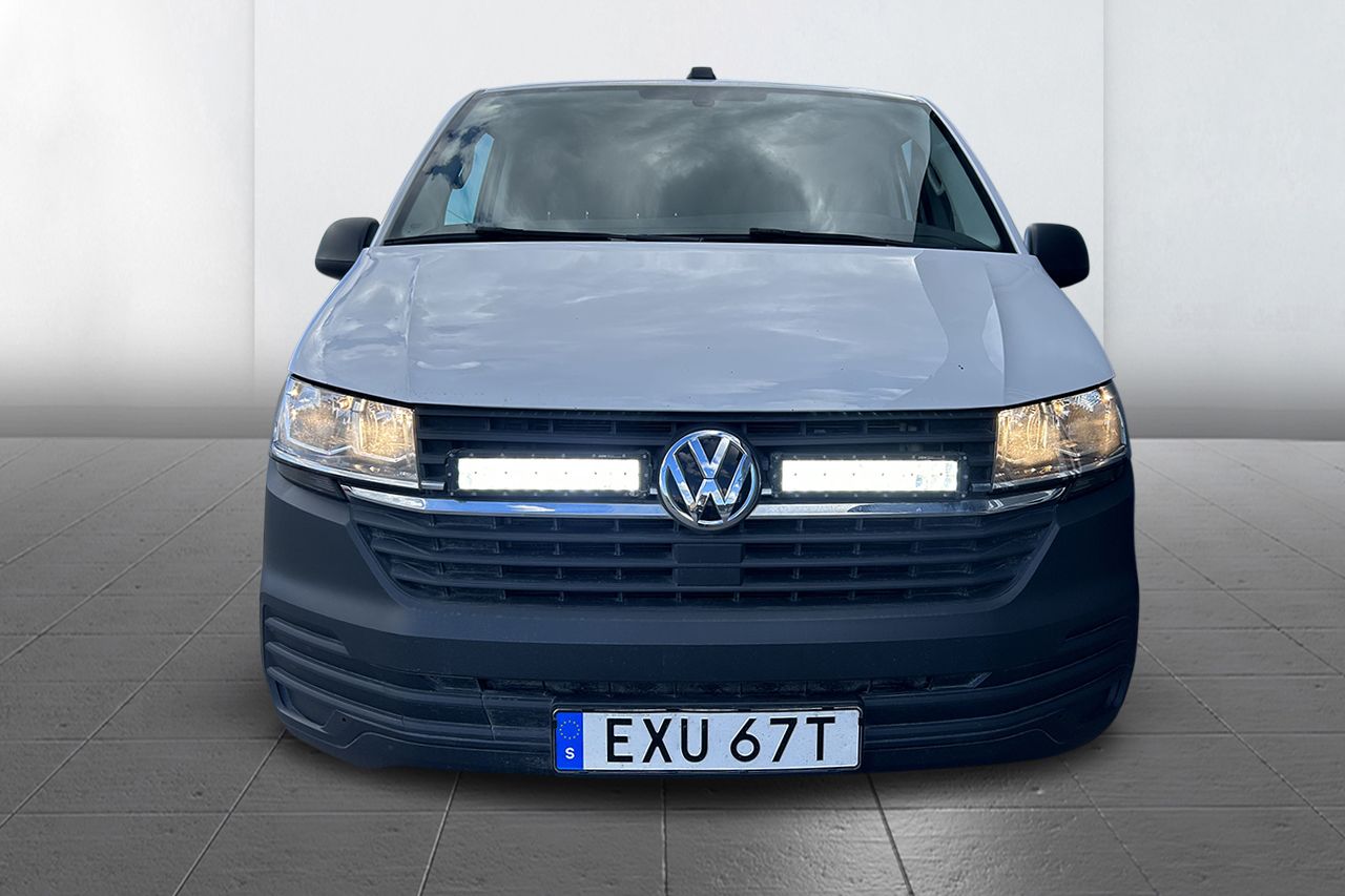 Volkswagen Transporter T32 2.0 TDI Automat Dragkrok Värmare 3-sits App-Connect Moms/Leasing 150hk – bild 3 av 20