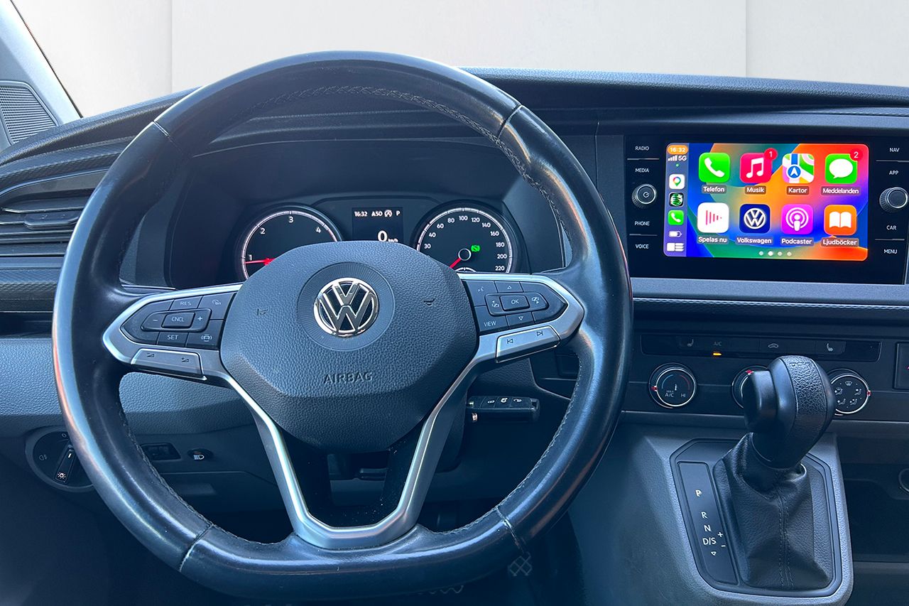 Volkswagen Transporter T32 2.0 TDI Automat Dragkrok Värmare 3-sits App-Connect Moms/Leasing 150hk – bild 15 av 20