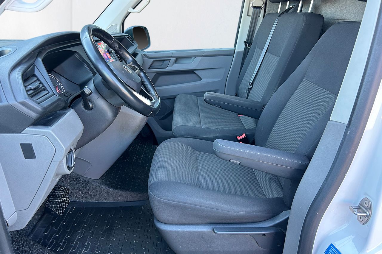 Volkswagen Transporter T32 2.0 TDI Automat Dragkrok Värmare 3-sits App-Connect Moms/Leasing 150hk – bild 11 av 20