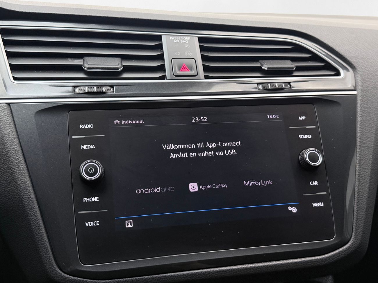 Volkswagen Tiguan 2.0 TDI 4M GT Premiumpaket Drag Cockpit Kamera Värmare – bild 22 av 37