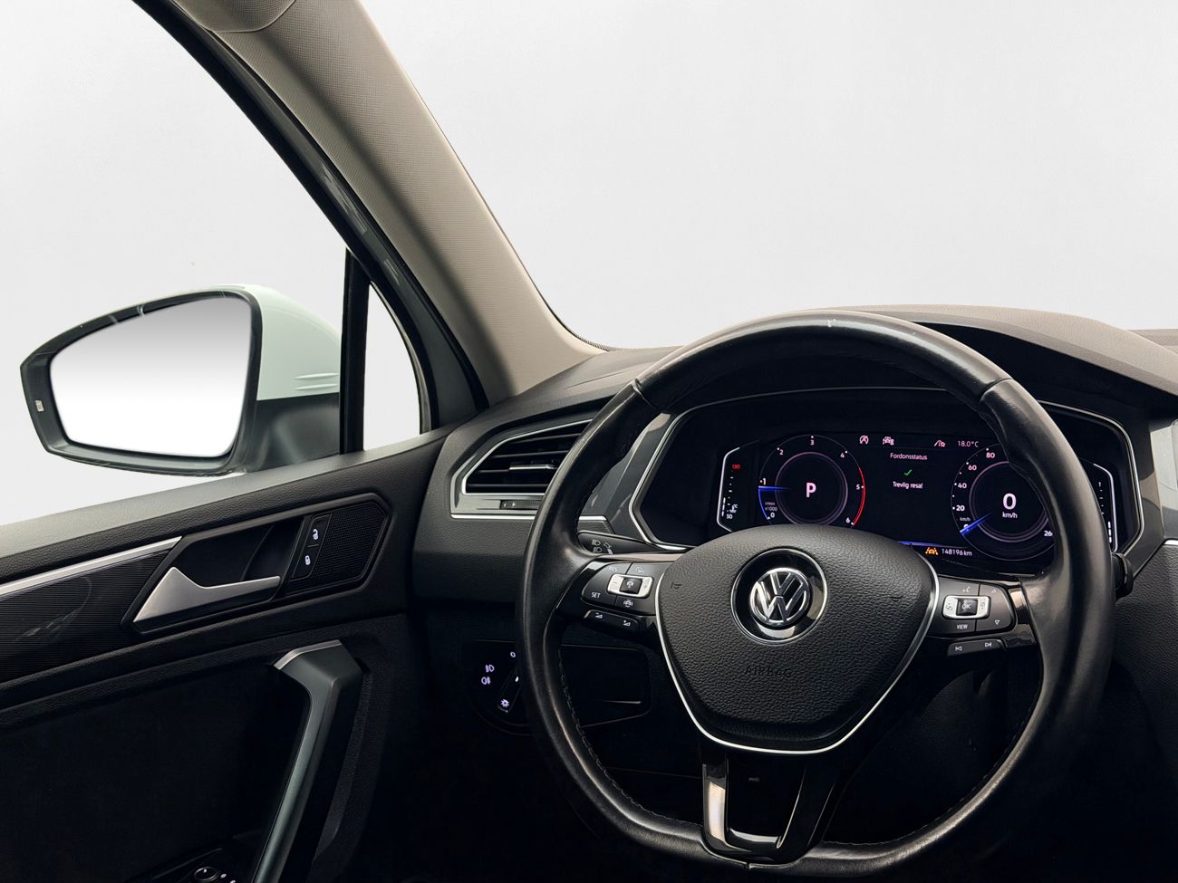Volkswagen Tiguan 2.0 TDI 4M GT Premiumpaket Drag Cockpit Kamera Värmare – bild 17 av 37