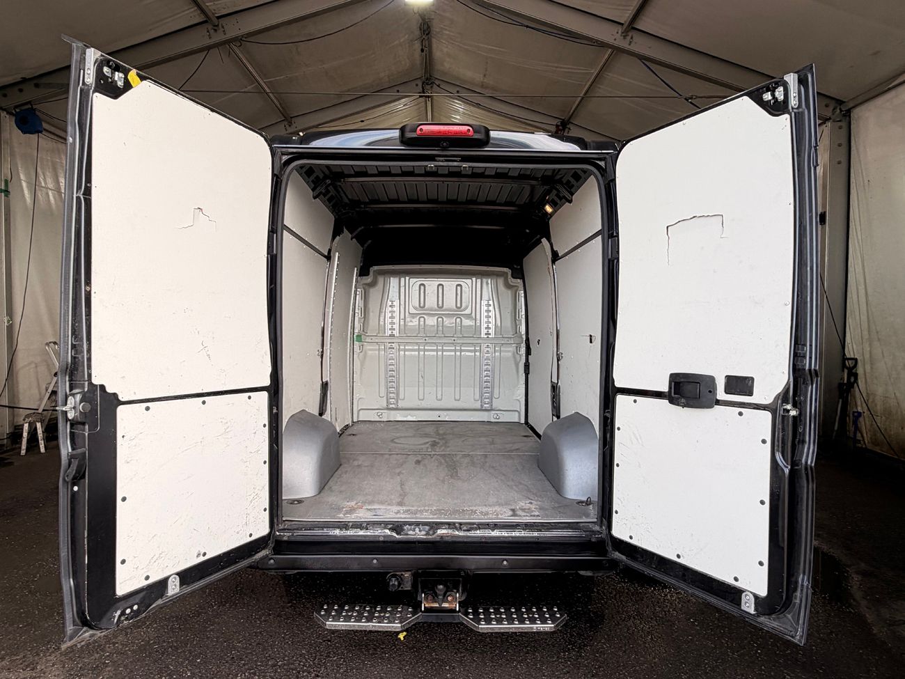 Fiat Ducato Skåp 35 3.0 NP L2H2 CNG 3sits Drag Kamera Fotsteg 136hk – bild 7 av 20