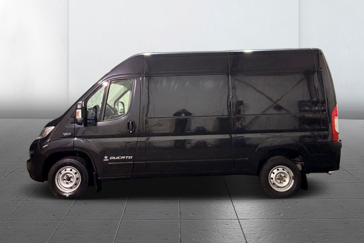 Fiat Ducato Skåp 35 3.0 NP L2H2 CNG 3sits Drag Kamera Fotsteg 136hk – bild 9 av 20
