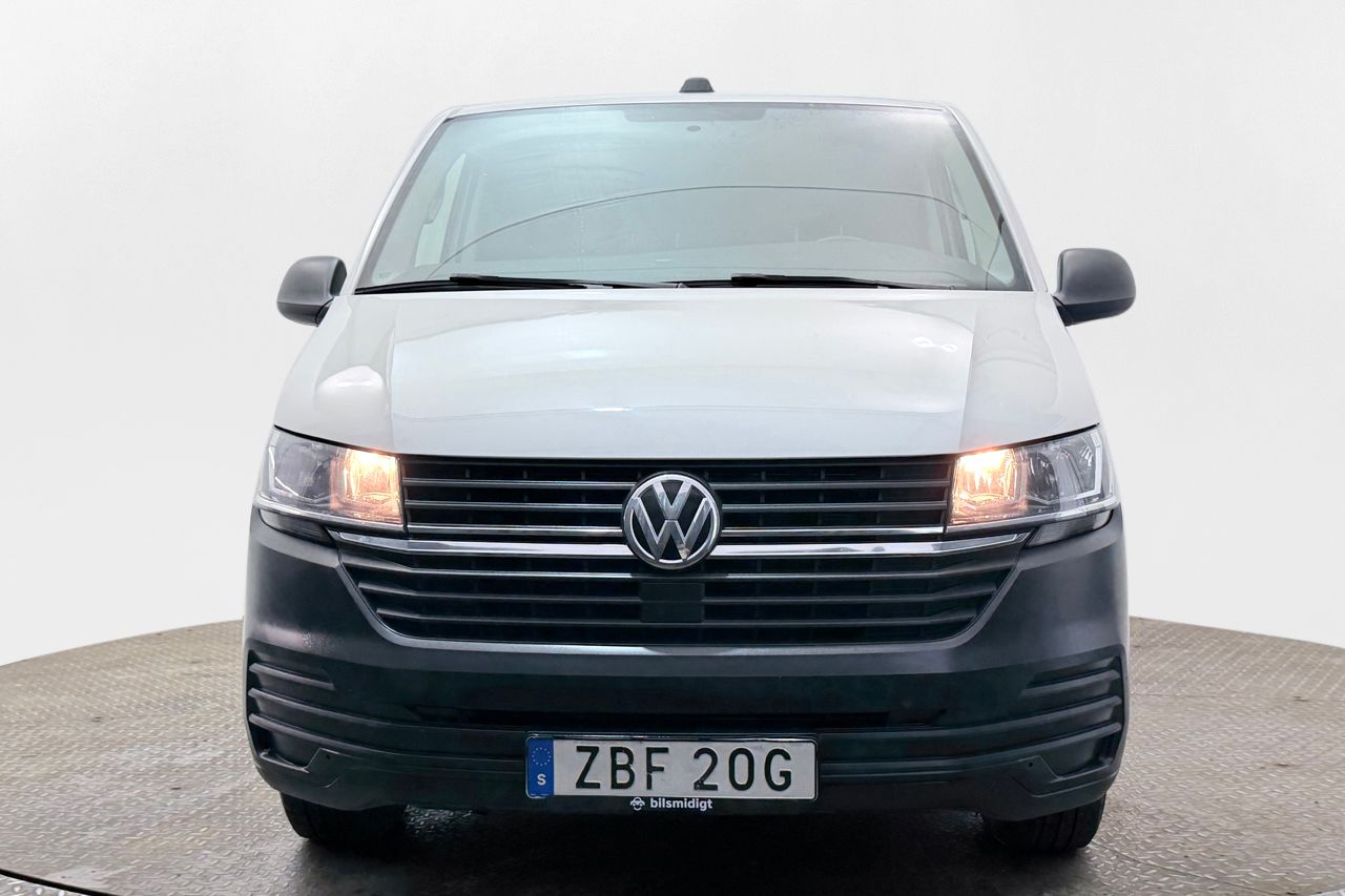 Volkswagen Transporter T30 2.0 TDI L2H1 Dragkrok Värmare 3-sits Navi App-Connect P-Sensorer – bild 2 av 29