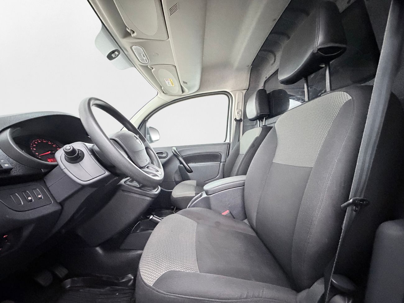 Renault Kangoo Express Maxi 1.5 dCi Dragkrok Värmare P-Sensorer Moms/Leasing 90hk – bild 13 av 22