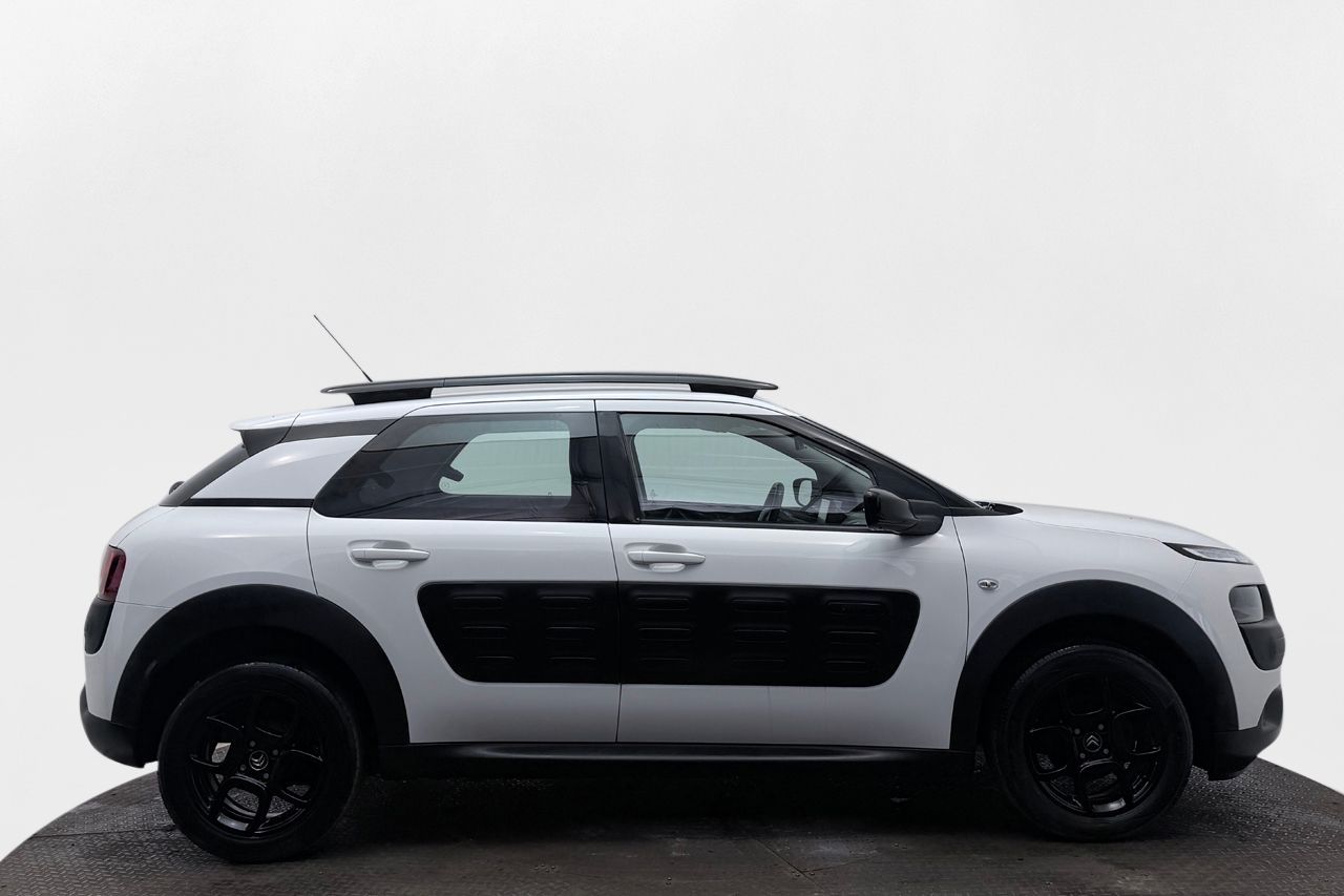 Citroën C4 Cactus 1.2 PureTech Drag Cockpit P-Sens 82hk – bild 4 av 25