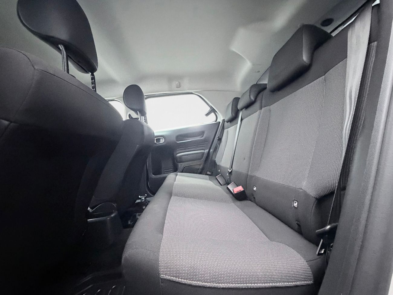 Citroën C4 Cactus 1.2 PureTech Drag Cockpit P-Sens 82hk – bild 14 av 25