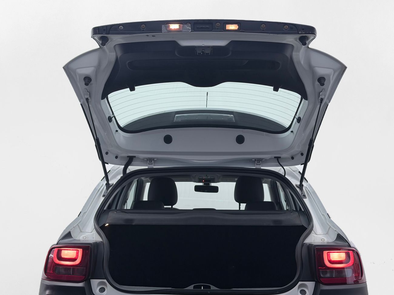 Citroën C4 Cactus 1.2 PureTech Drag Cockpit P-Sens 82hk – bild 24 av 25
