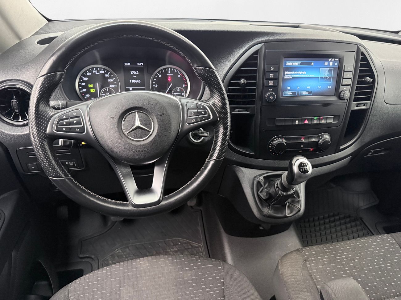 Mercedes-Benz Vito 110 CDI 2.8t L2 Lång Drag 3-sits Kamera Värmare 102hk – bild 14 av 25