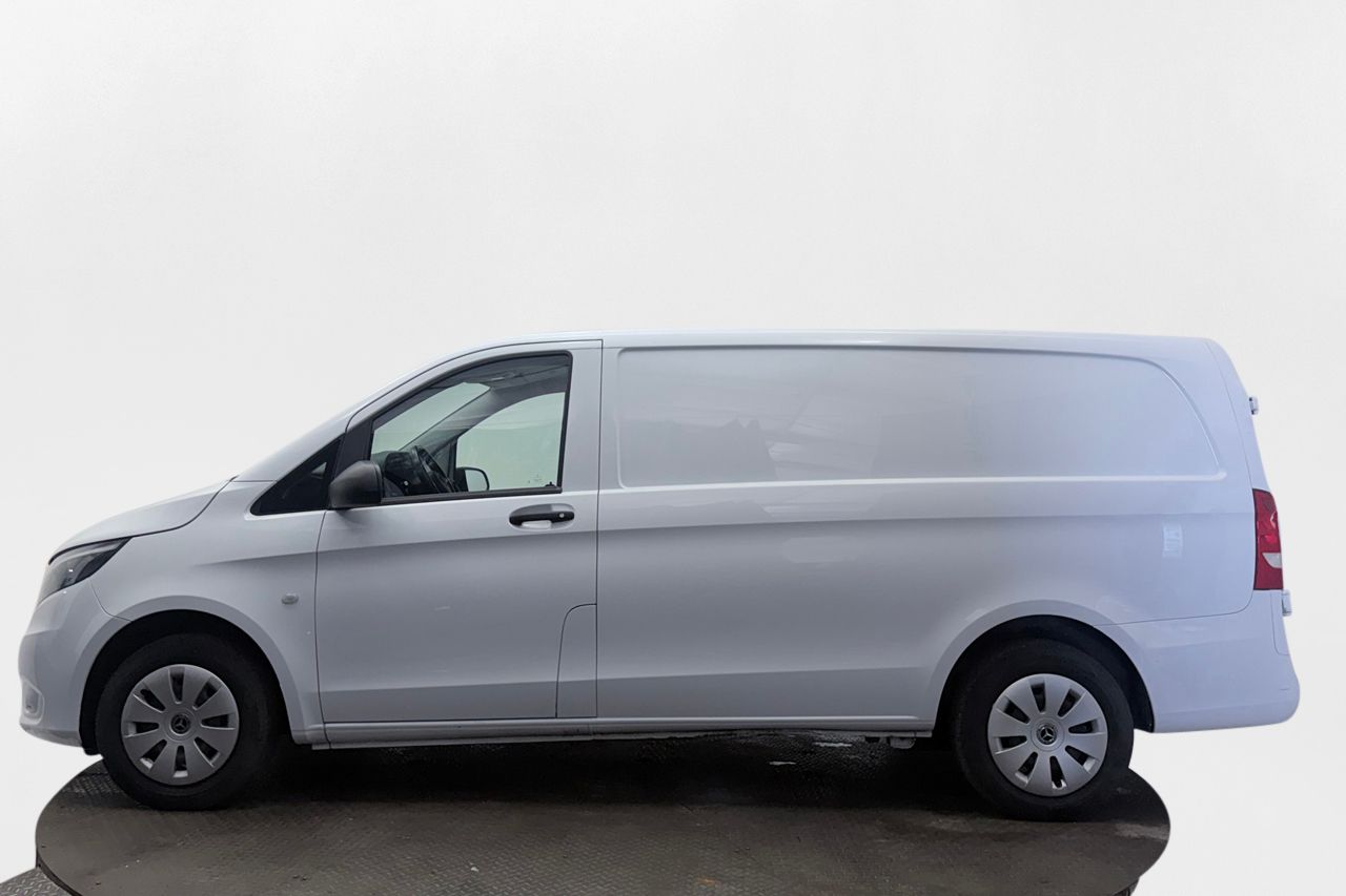 Mercedes-Benz Vito 110 CDI 2.8t L2 Lång Drag 3-sits Kamera Värmare 102hk – bild 9 av 25