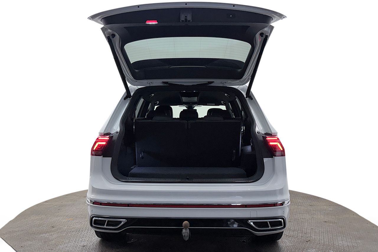 Volkswagen Tiguan 7-sits 2.0 TDI 4M R-Line Dragkrok 360° Kameravy Värmare H/K *SE SPEC* – bild 5 av 31