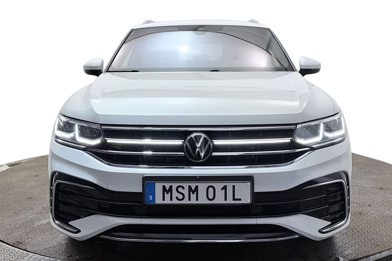 Volkswagen Tiguan 7-sits 2.0 TDI 4M R-Line Dragkrok 360° Kameravy Värmare H/K *SE SPEC* – bild 2 av 31