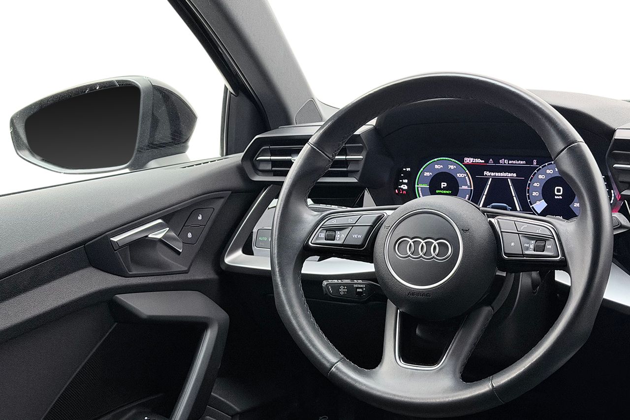 Audi A3 Sportback 45 TFSI e S Line Komfort Black App+ Connect 245hk – bild 15 av 29