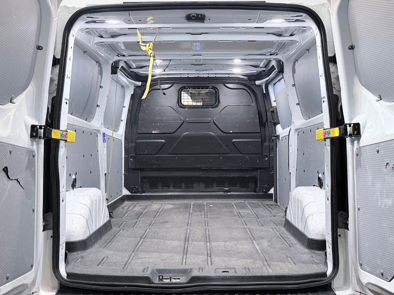 Ford Transit Custom 300 2.0 Automat L2 Lång 3-sits Drag Kamera 130hk – bild 12 av 23