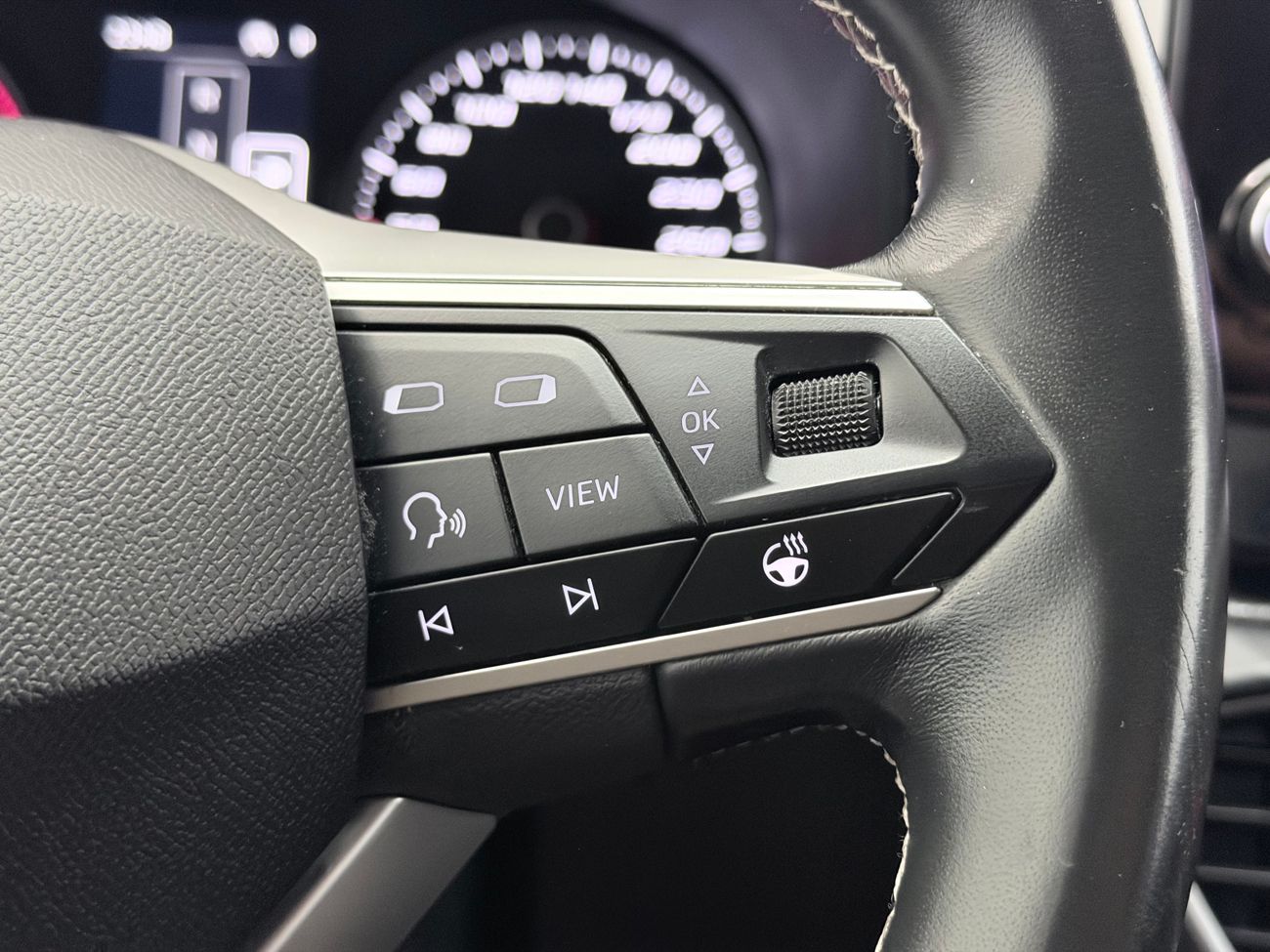 SEAT Leon ST 2.0 TDI 4D Style Automat Kamera Rattvärme Kupévärm LED Moms/Leasing – bild 17 av 26