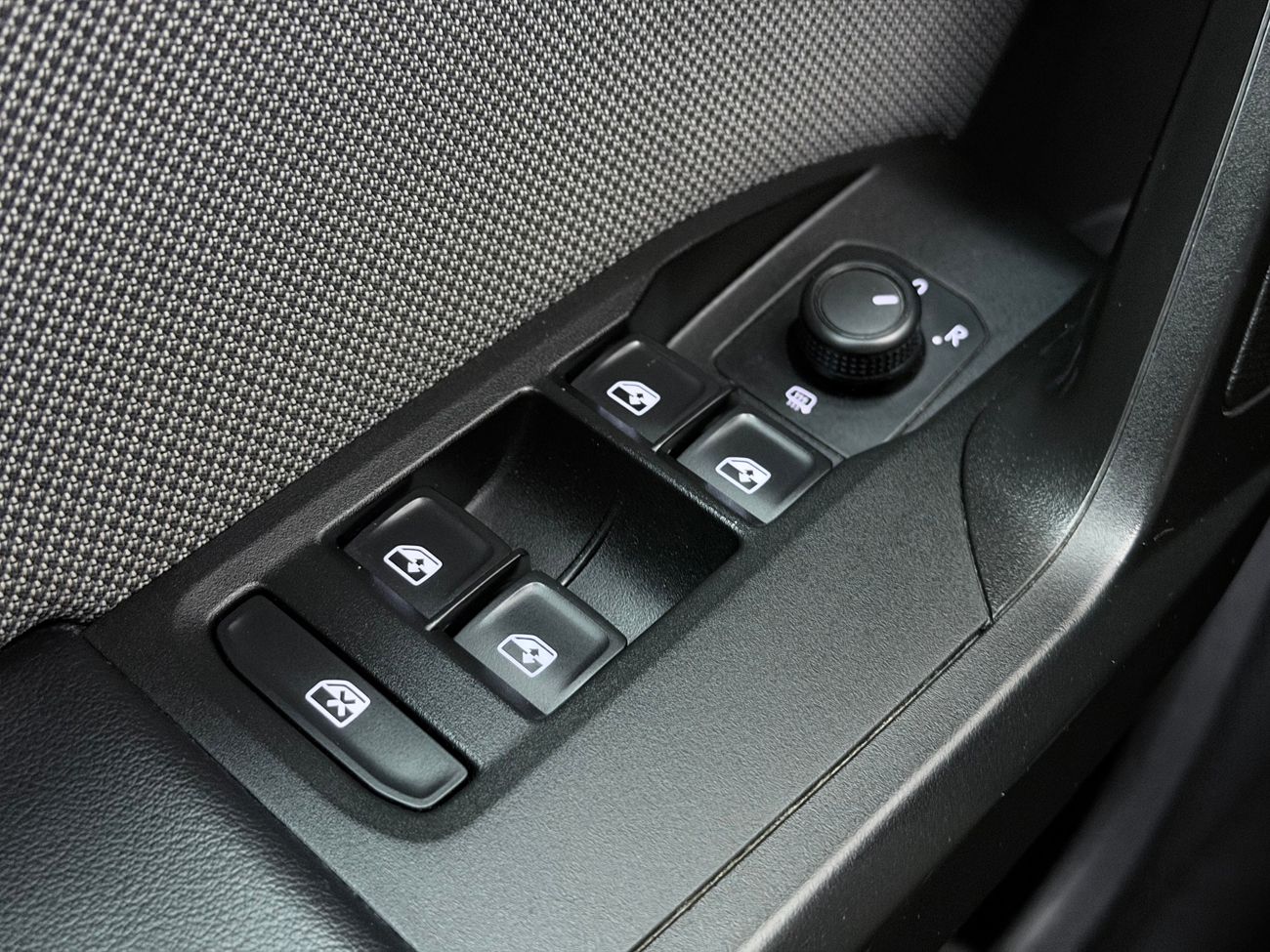 SEAT Leon ST 2.0 TDI 4D Style Automat Kamera Rattvärme Kupévärm LED Moms/Leasing – bild 25 av 26