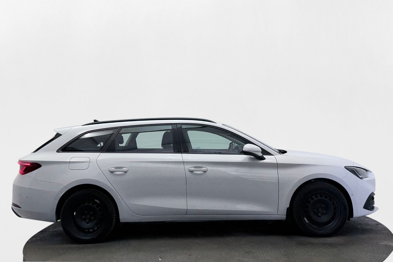 SEAT Leon ST 2.0 TDI 4D Style Automat Kamera Rattvärme Kupévärm LED Moms/Leasing – bild 4 av 26