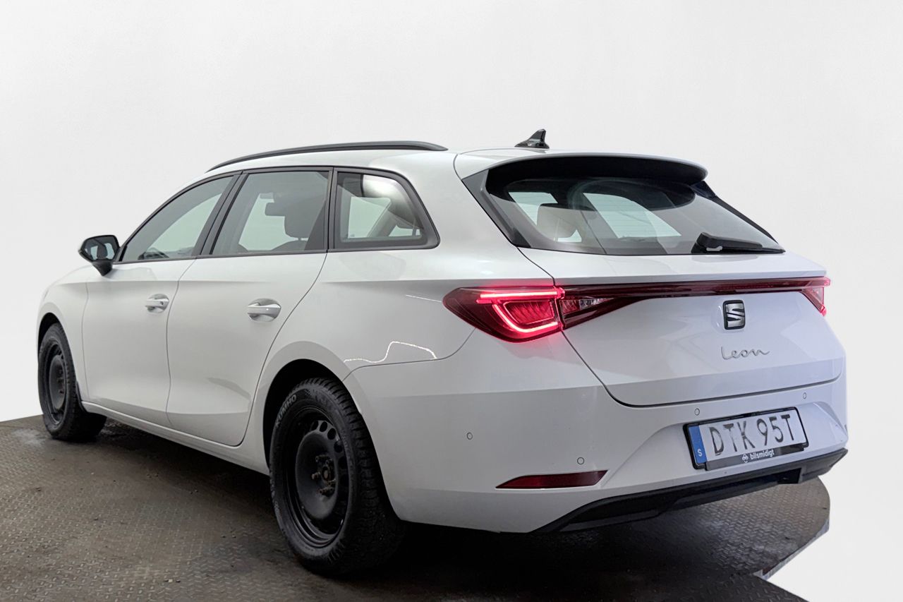 SEAT Leon ST 2.0 TDI 4D Style Automat Kamera Rattvärme Kupévärm LED Moms/Leasing – bild 8 av 26