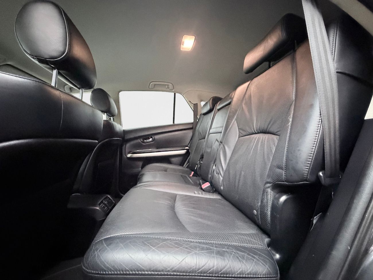 Lexus RX 400h AWD 3.3 V6 AWD Dragkrok Läder Elsäte 272hk – bild 10 av 19