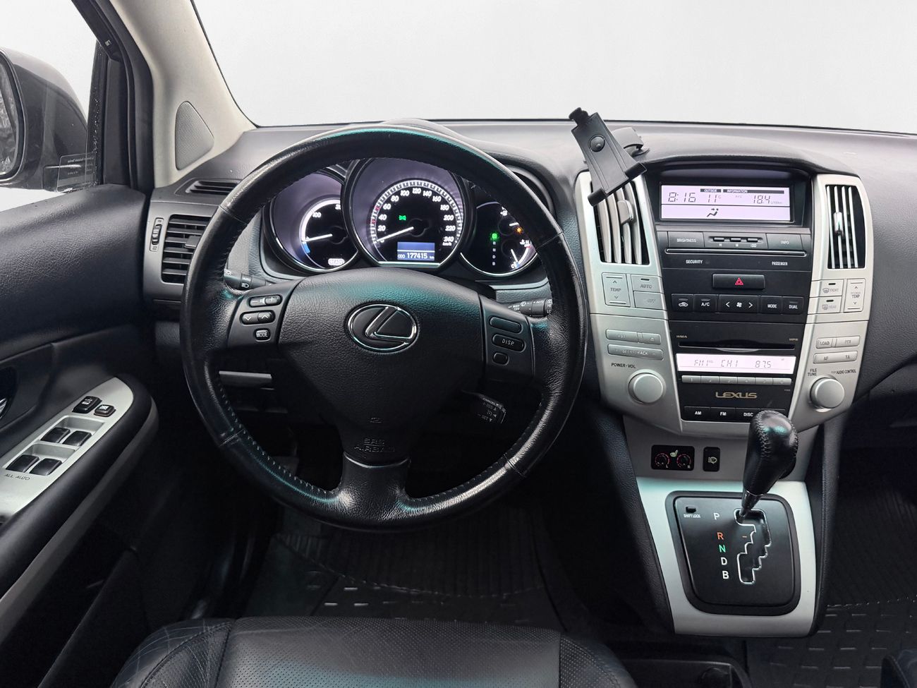 Lexus RX 400h AWD 3.3 V6 AWD Dragkrok Läder Elsäte 272hk – bild 13 av 19