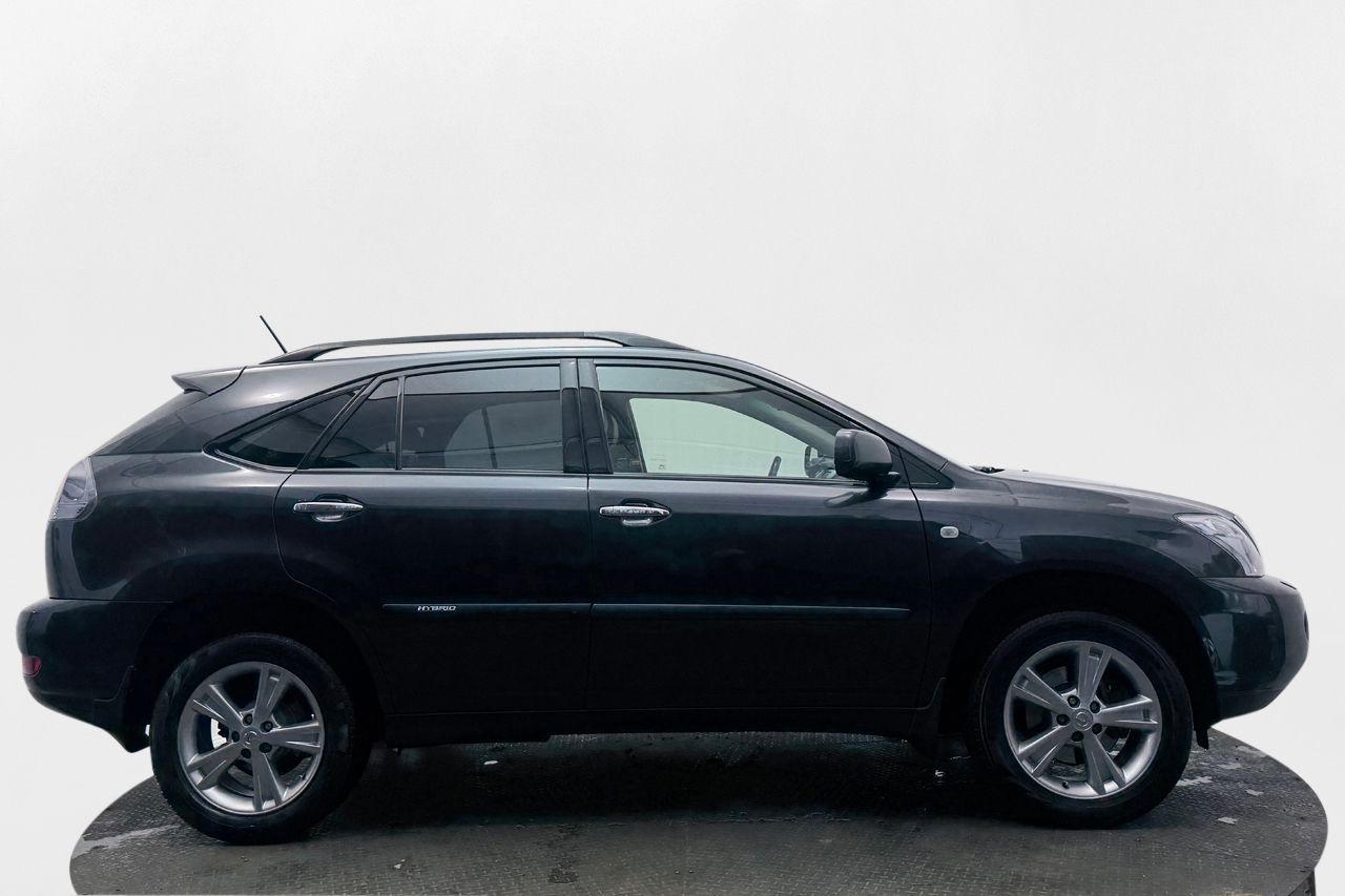 Lexus RX 400h AWD 3.3 V6 AWD Dragkrok Läder Elsäte 272hk – bild 3 av 19