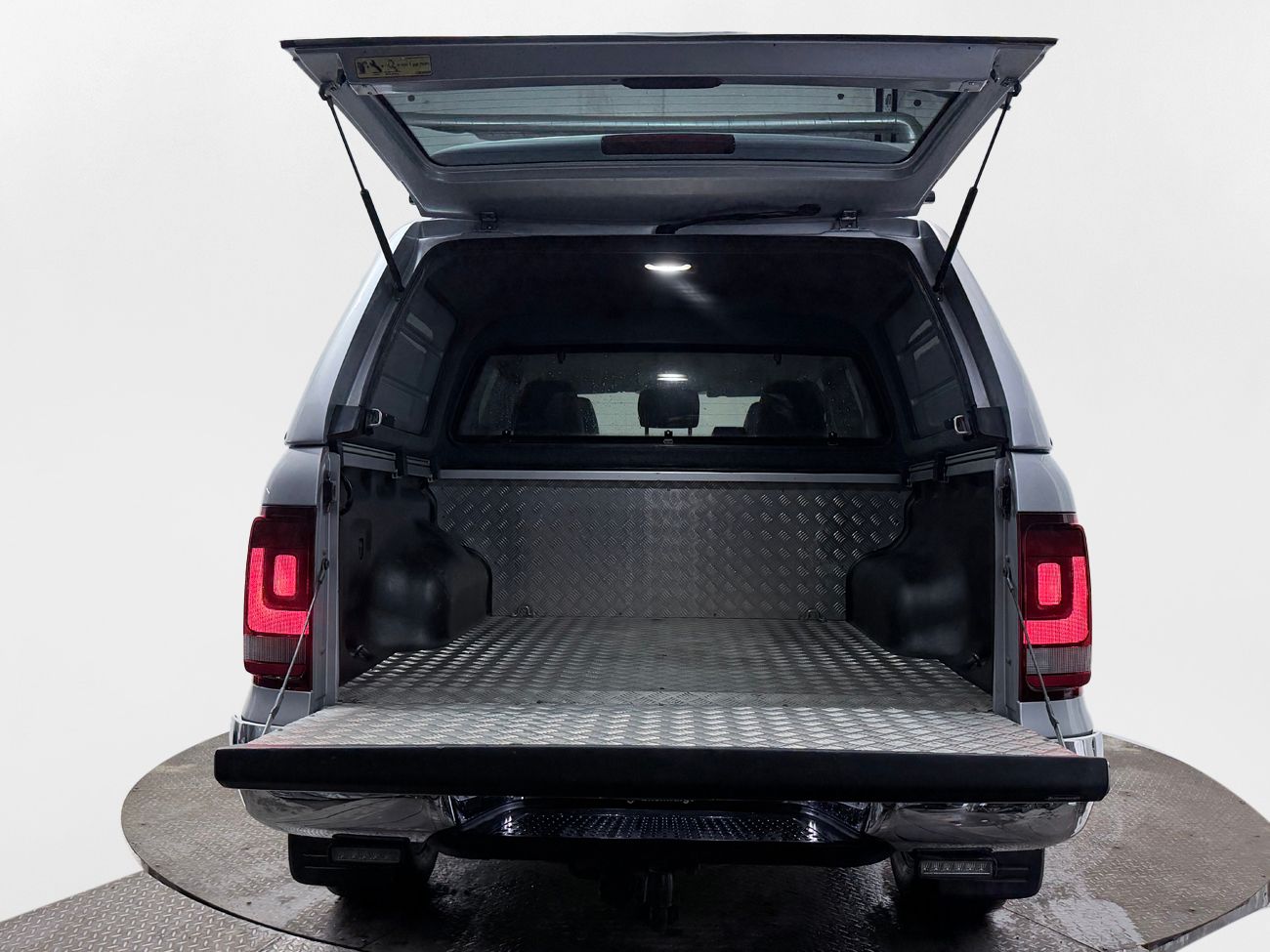 Volkswagen Amarok 2.9t 3.0 V6 4M Highline Flakkåpa Kamera Värmare 258hk – bild 7 av 30