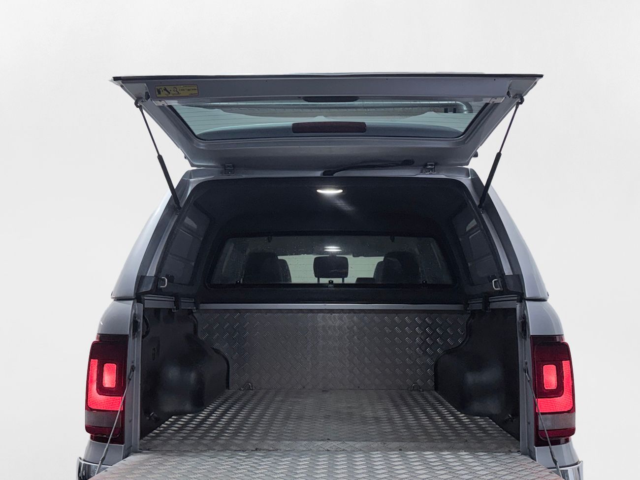 Volkswagen Amarok 2.9t 3.0 V6 4M Highline Flakkåpa Kamera Värmare 258hk – bild 30 av 30