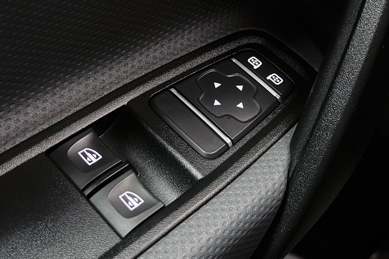 Mercedes-Benz eCitan 45 kWh L2 3-sits Kamera Thermotronic – bild 24 av 26