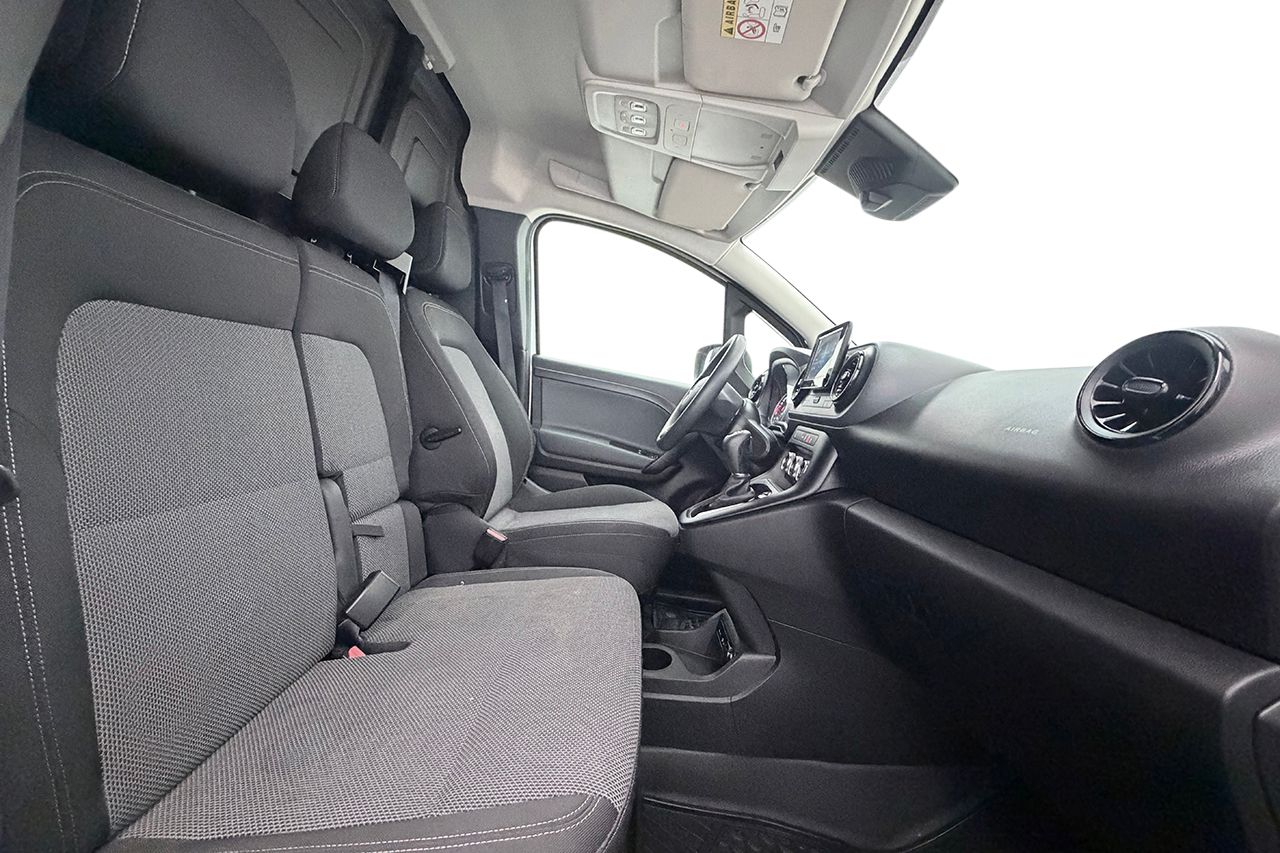 Mercedes-Benz eCitan 45 kWh L2 3-sits Kamera Thermotronic – bild 13 av 26