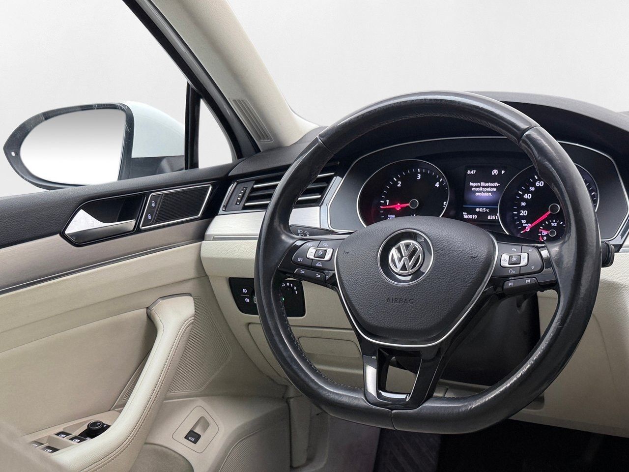 Volkswagen Passat Sportscombi 2.0 TDI GT R-Line Dragkrok Backkamera Värmare CarPlay 190hk – bild 16 av 29