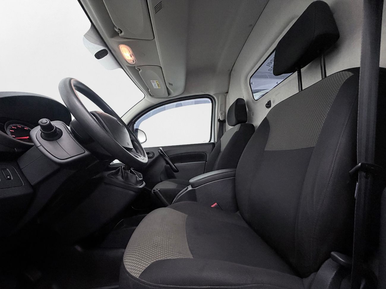 Renault Kangoo ZE Maxi 33 kWh Köpt batteri Värmare P-Sens MOMS – bild 13 av 24