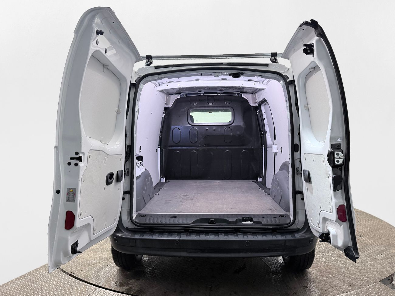 Renault Kangoo ZE Maxi 33 kWh Köpt batteri Värmare P-Sens MOMS – bild 7 av 24
