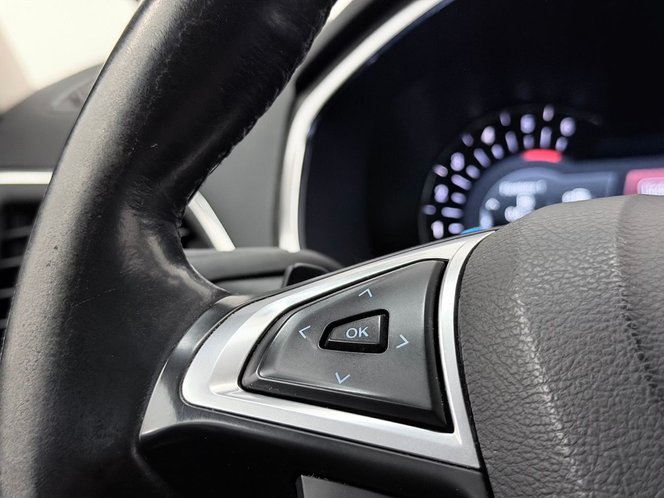 Ford Galaxy 2.0 AWD Aut Drag 7sits Läder Stolminne Navi Värmare – bild 21 av 37