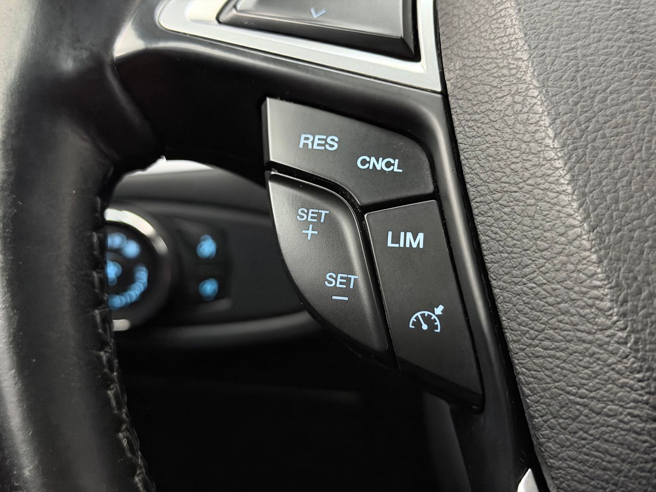 Ford Galaxy 2.0 AWD Aut Drag 7sits Läder Stolminne Navi Värmare – bild 23 av 37