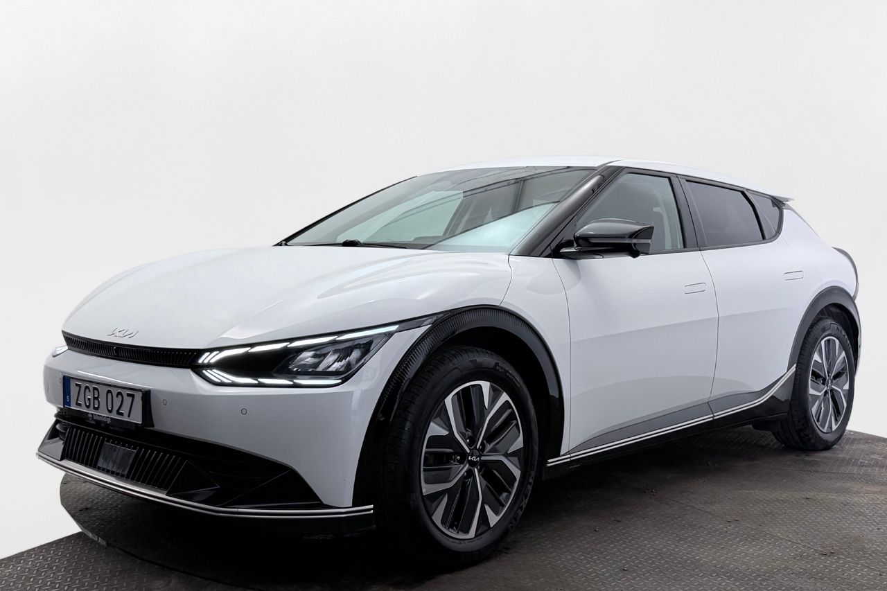 Kia EV6 77.4 kWh AWD Läder Navi 360° Elstolar 325hk