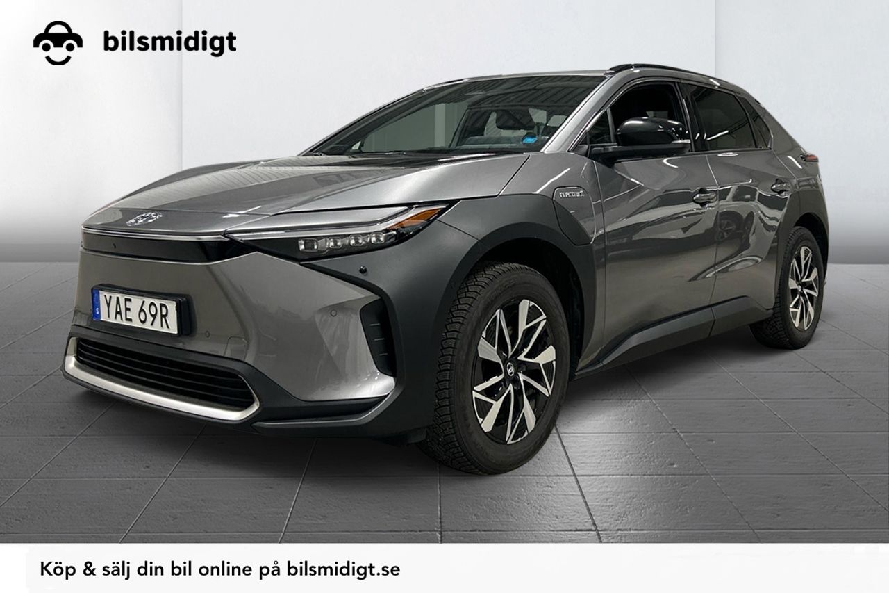 Toyota bZ4X 71.4 kWh AWD Executive Navi 360° Läder Stolsminne JBL 217hk