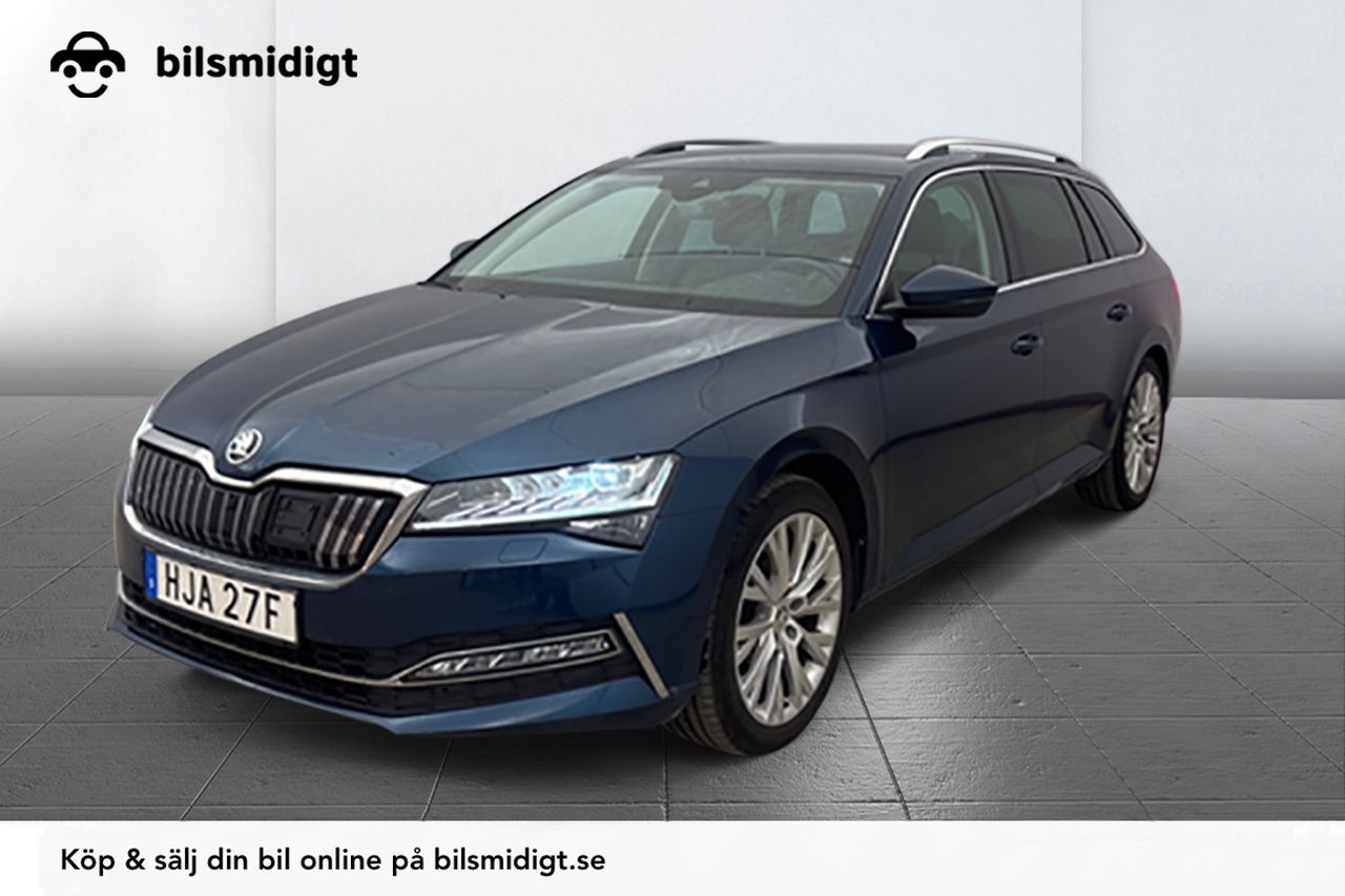 Skoda Superb iV Kombi 1.4 iV Business Style Drag Kamera Värmare Keyless 218hk