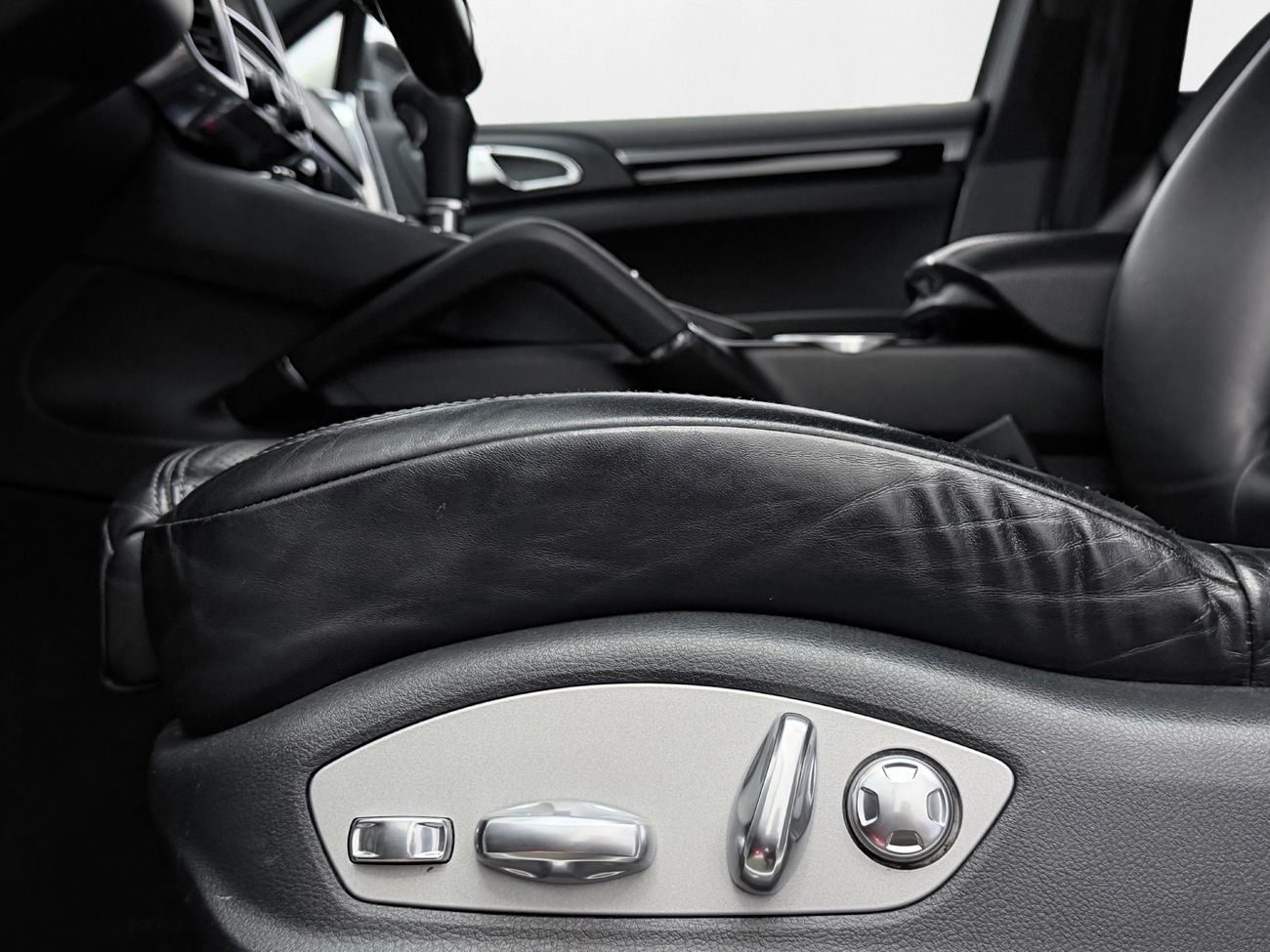 Porsche Cayenne S PASM PCM PDCC PTV Drag Navi Kamera 400hk – bild 12 av 35