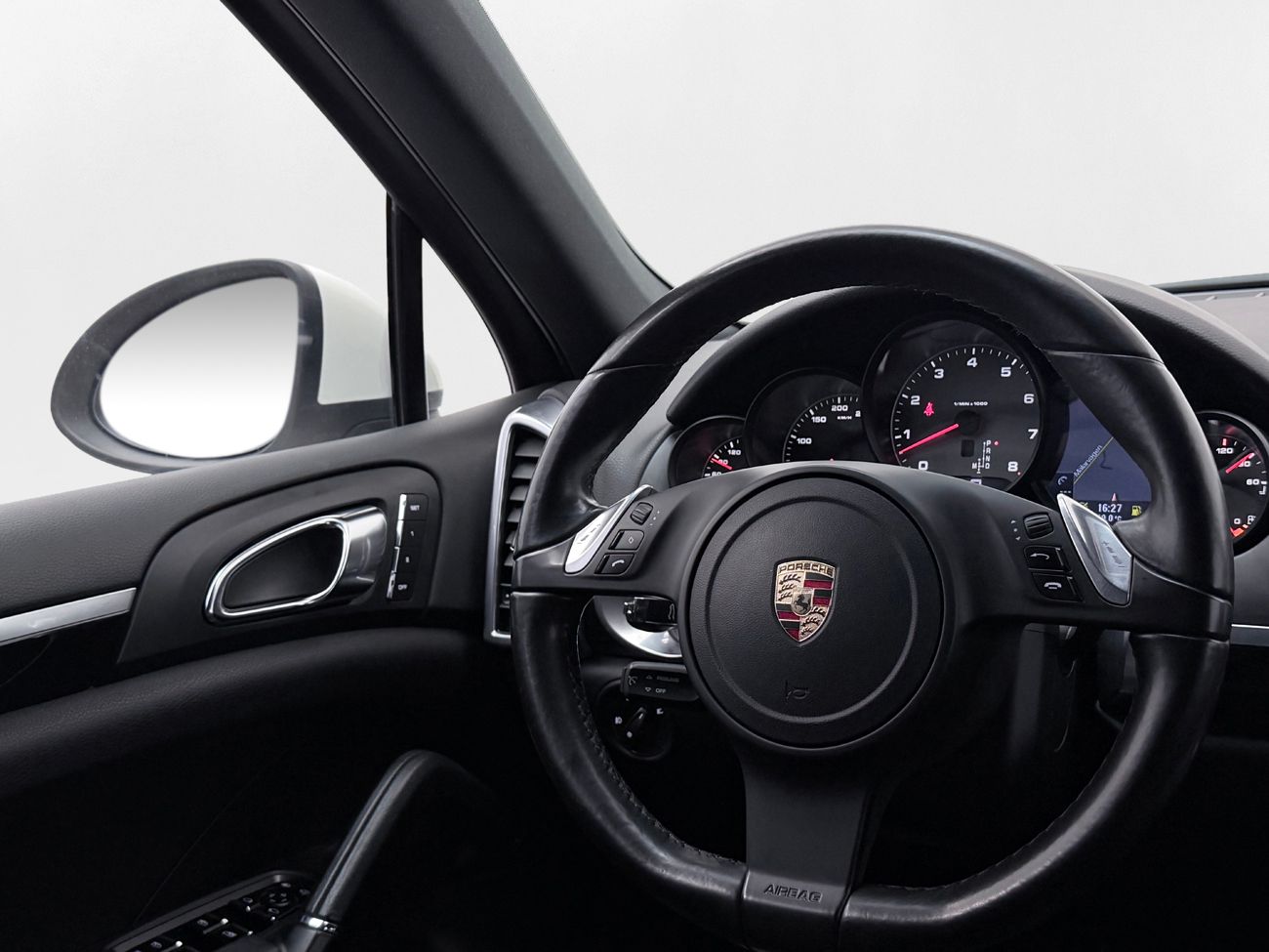 Porsche Cayenne S PASM PCM PDCC PTV Drag Navi Kamera 400hk – bild 17 av 35