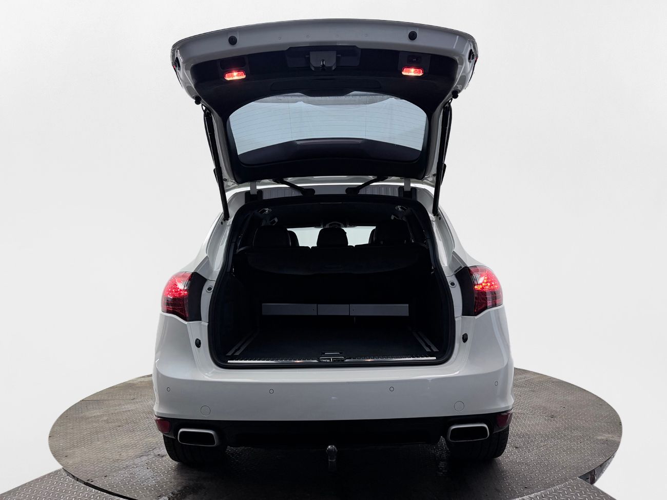 Porsche Cayenne S PASM PCM PDCC PTV Drag Navi Kamera 400hk – bild 7 av 35