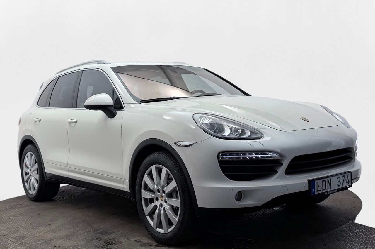 Porsche Cayenne S PASM PCM PDCC PTV Drag Navi Kamera 400hk – bild 3 av 35
