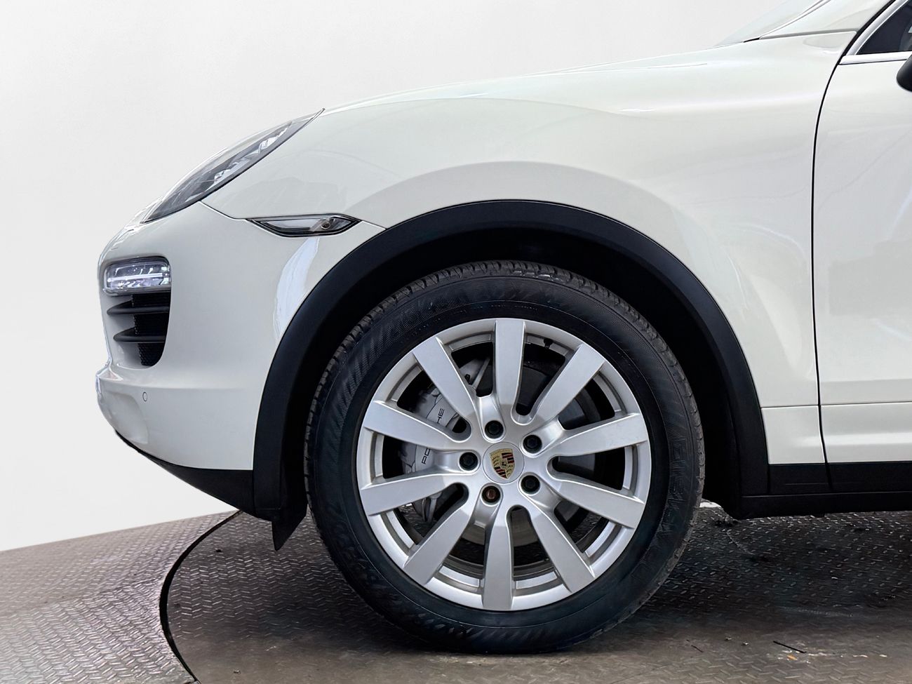 Porsche Cayenne S PASM PCM PDCC PTV Drag Navi Kamera 400hk – bild 9 av 35