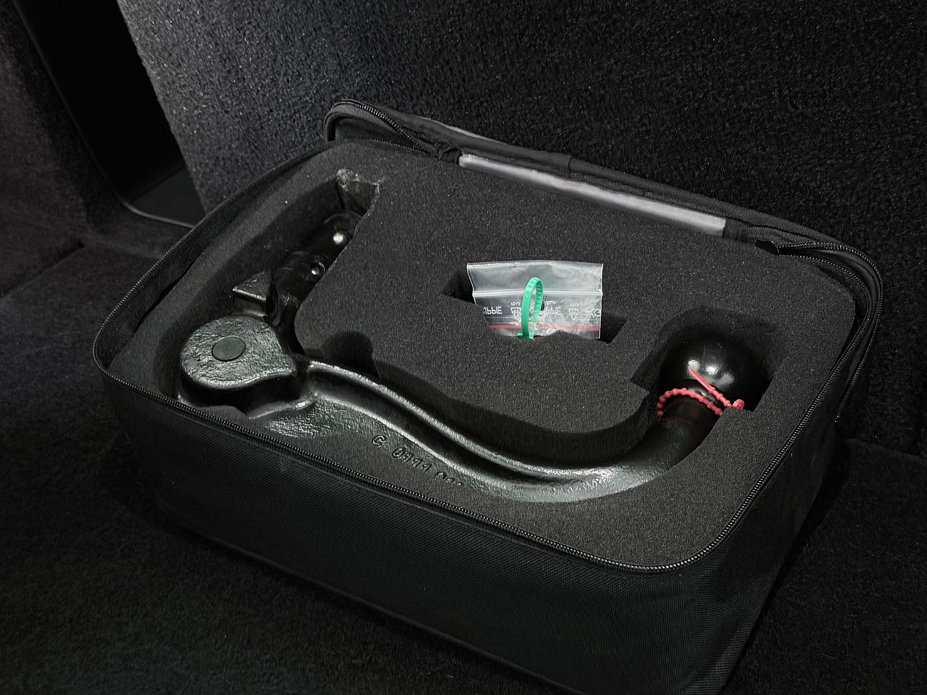 Tesla Model X Plaid 6-sits Drag Luftfj Yoke Pano V-Pump Premiumljud AP 1020hk – bild 39 av 39